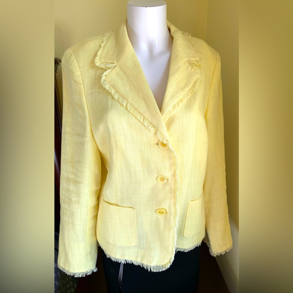 Yellow 100% linen blazer jacket tasseled trimline three buttons two pockets US10